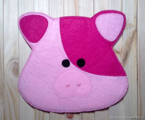 Готовая прихватка свинка спереди