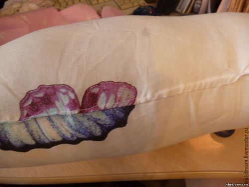 Сшитый край подушки-облака